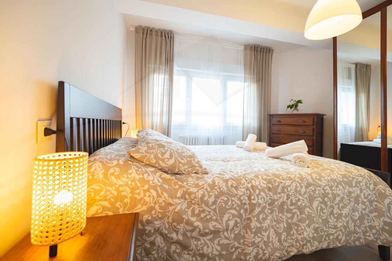 Appartement El Carbayedo à Avilés Extérieur photo